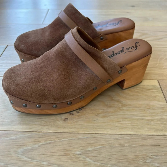 Free People Brown Suede clogs size 8.5 - Picture 6 of 11
